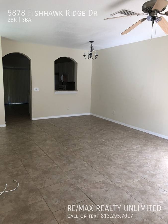 Townhouse for rent at 5878 Fishhawk Ridge Dr, Lithia, FL 33547
