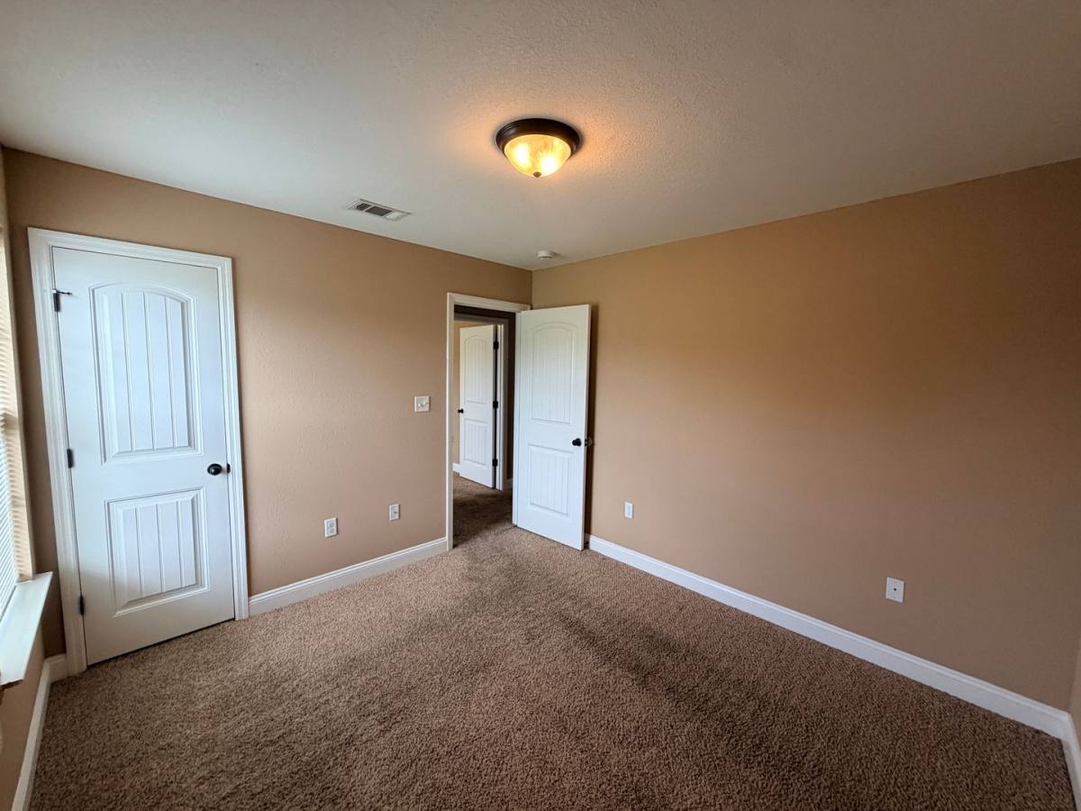 House for rent at 4916 Patton Dr, Valdosta, GA 31605