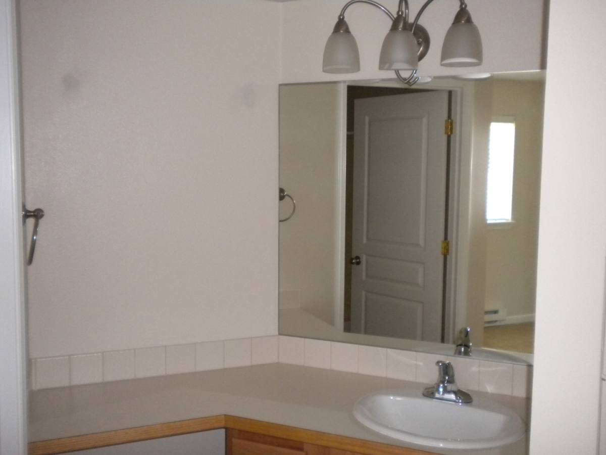 Apartment for rent at 2946 Matt Dr, Eugene, OR 97408
