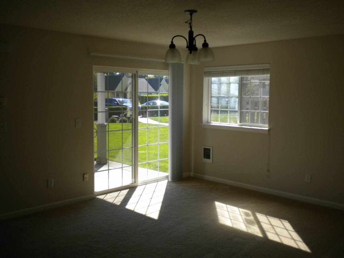 Apartment for rent at 2946 Matt Dr, Eugene, OR 97408