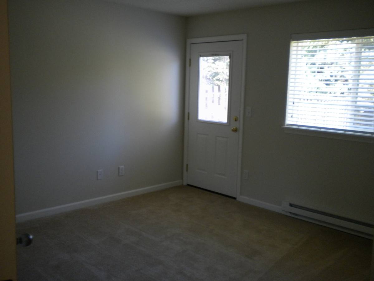 Apartment for rent at 2946 Matt Dr, Eugene, OR 97408