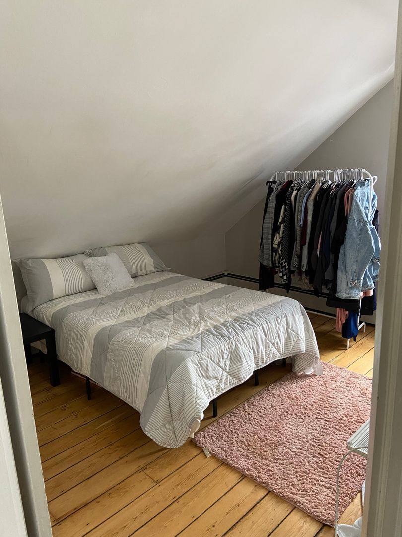 Apartment for rent at 927 Smith St, Providence, RI 02908