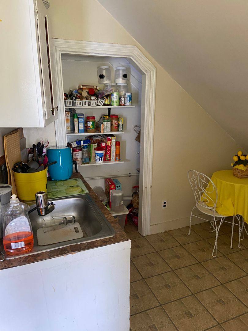 Apartment for rent at 927 Smith St, Providence, RI 02908