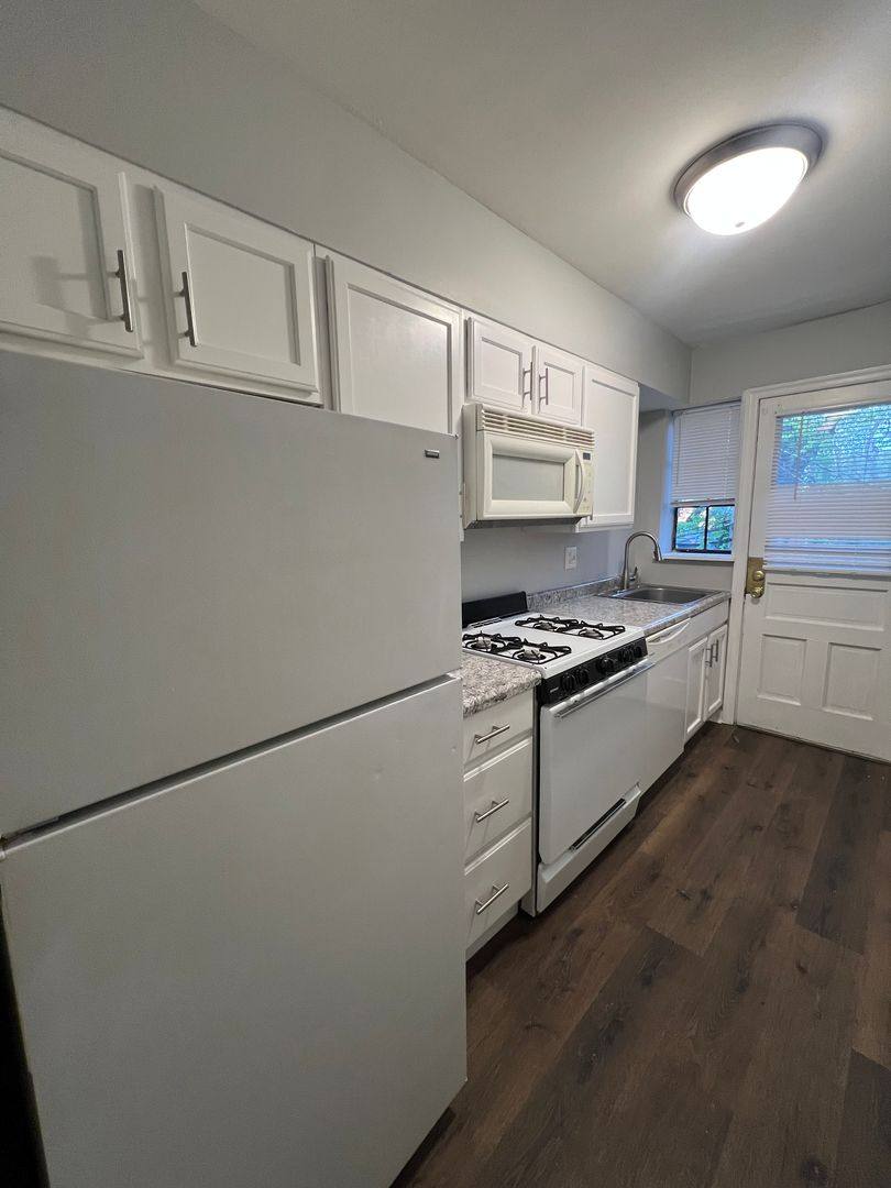 Apartment for rent at 1096 Bryden Rd, Columbus, OH 43205