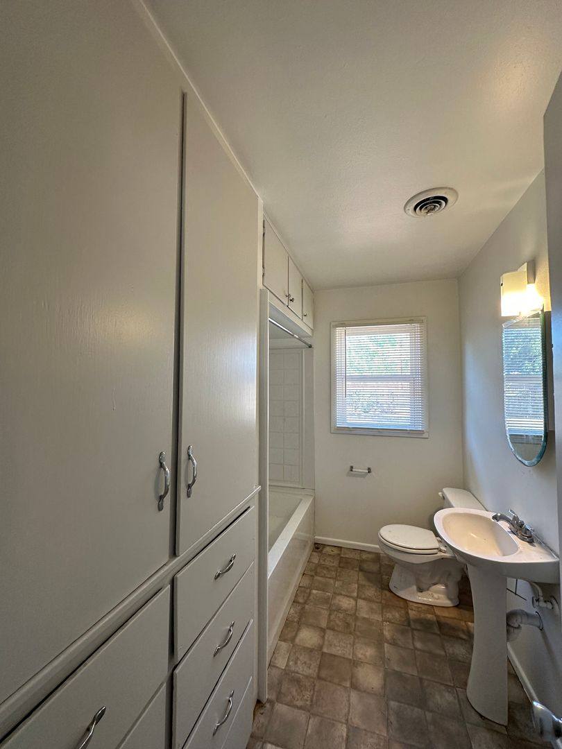 House for rent at 2504 44th St, Lubbock, TX 79413