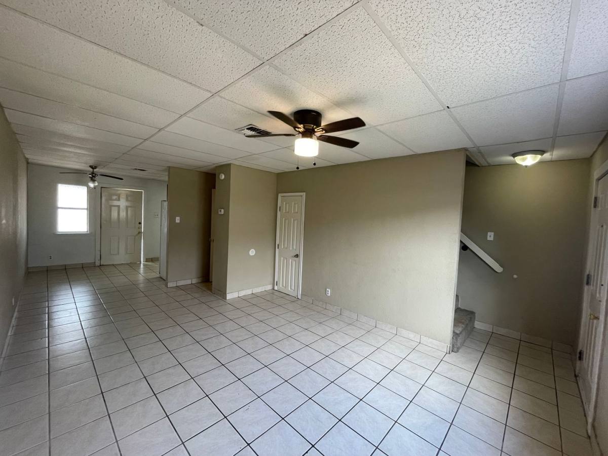 Townhouse for rent at 102 S Commons Way Dr, Portland, TX 78374