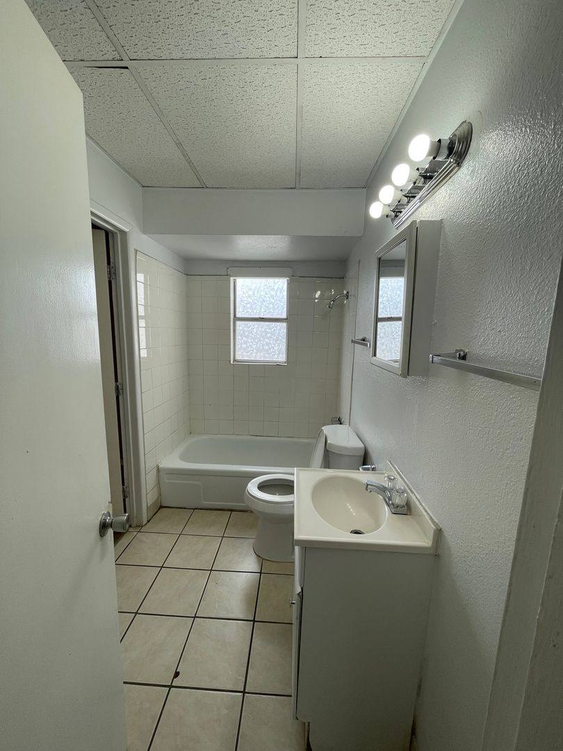 Townhouse for rent at 102 S Commons Way Dr, Portland, TX 78374