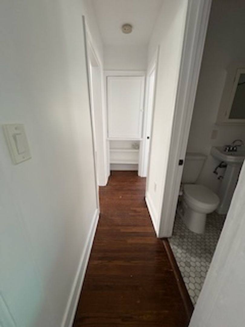 Apartment for rent at 4167 Oakwood Ave, Los Angeles, CA 90004