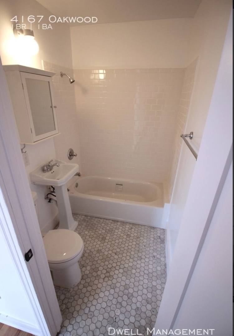 Apartment for rent at 4167 Oakwood Ave, Los Angeles, CA 90004