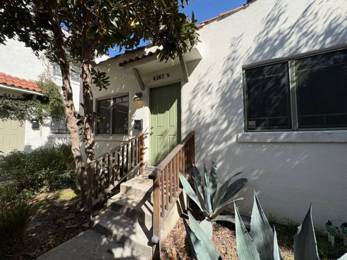 Apartment for rent at 4167 Oakwood Ave, Los Angeles, CA 90004