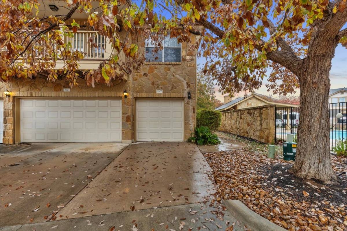 Condo for rent at 16100 S Great Oaks Dr, Round Rock, TX 78681