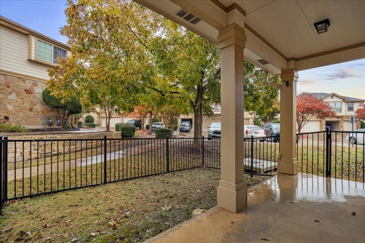 Condo for rent at 16100 S Great Oaks Dr, Round Rock, TX 78681