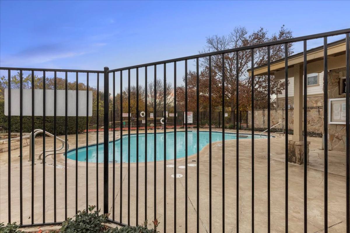 Condo for rent at 16100 S Great Oaks Dr, Round Rock, TX 78681