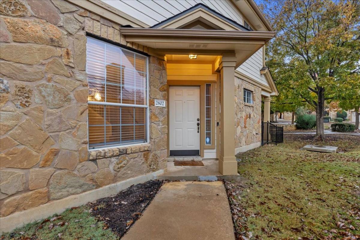 Condo for rent at 16100 S Great Oaks Dr, Round Rock, TX 78681