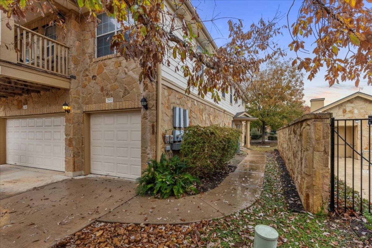 Condo for rent at 16100 S Great Oaks Dr, Round Rock, TX 78681