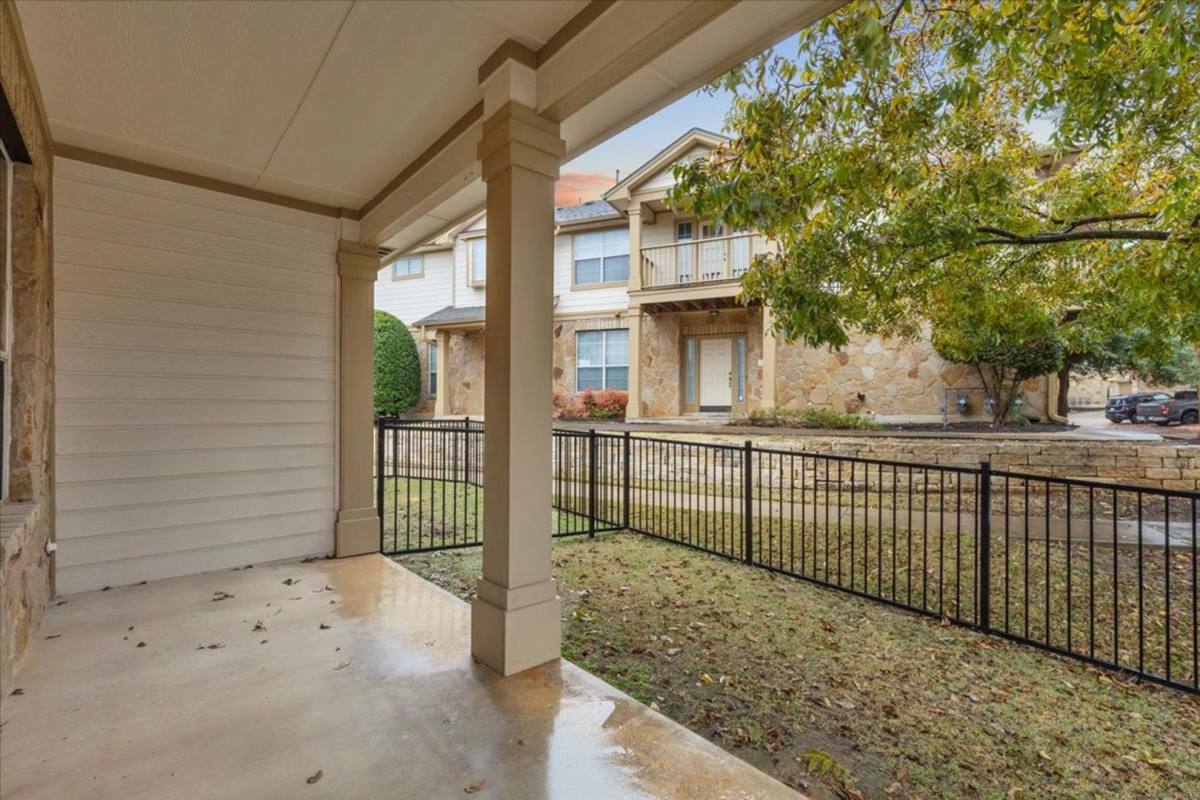Condo for rent at 16100 S Great Oaks Dr, Round Rock, TX 78681
