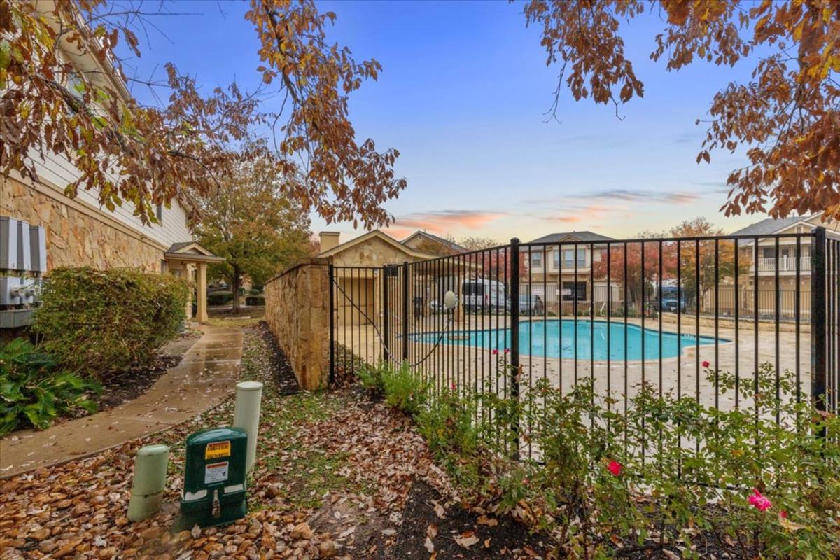Condo for rent at 16100 S Great Oaks Dr, Round Rock, TX 78681