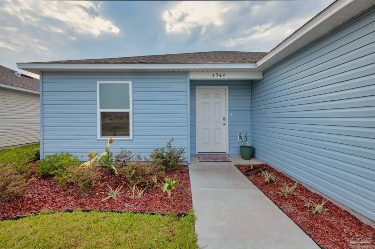 Apartment for rent at 4344 Jitterbug St, Milton, FL 32583