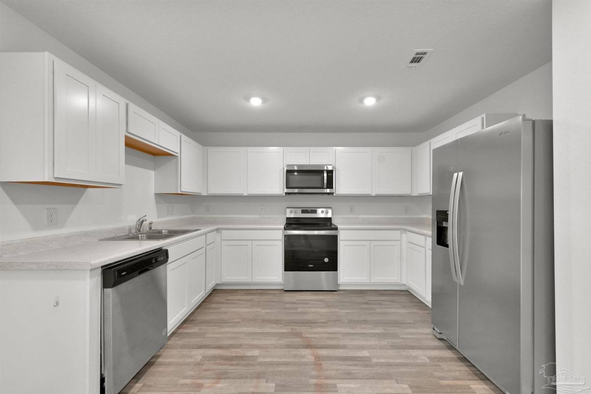 Apartment for rent at 4344 Jitterbug St, Milton, FL 32583