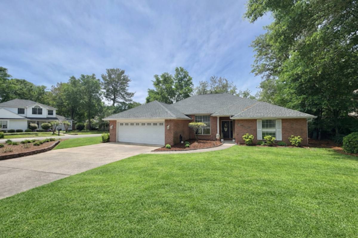 House for rent at 1660 Northridge Rd, Niceville, FL 32578