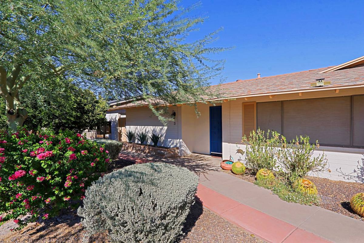 Apartment for rent at 6203 N 12th Place, Phoenix, AZ 85014