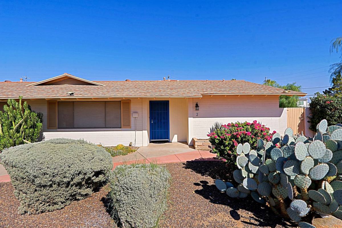 Apartment for rent at 6203 N 12th Place, Phoenix, AZ 85014