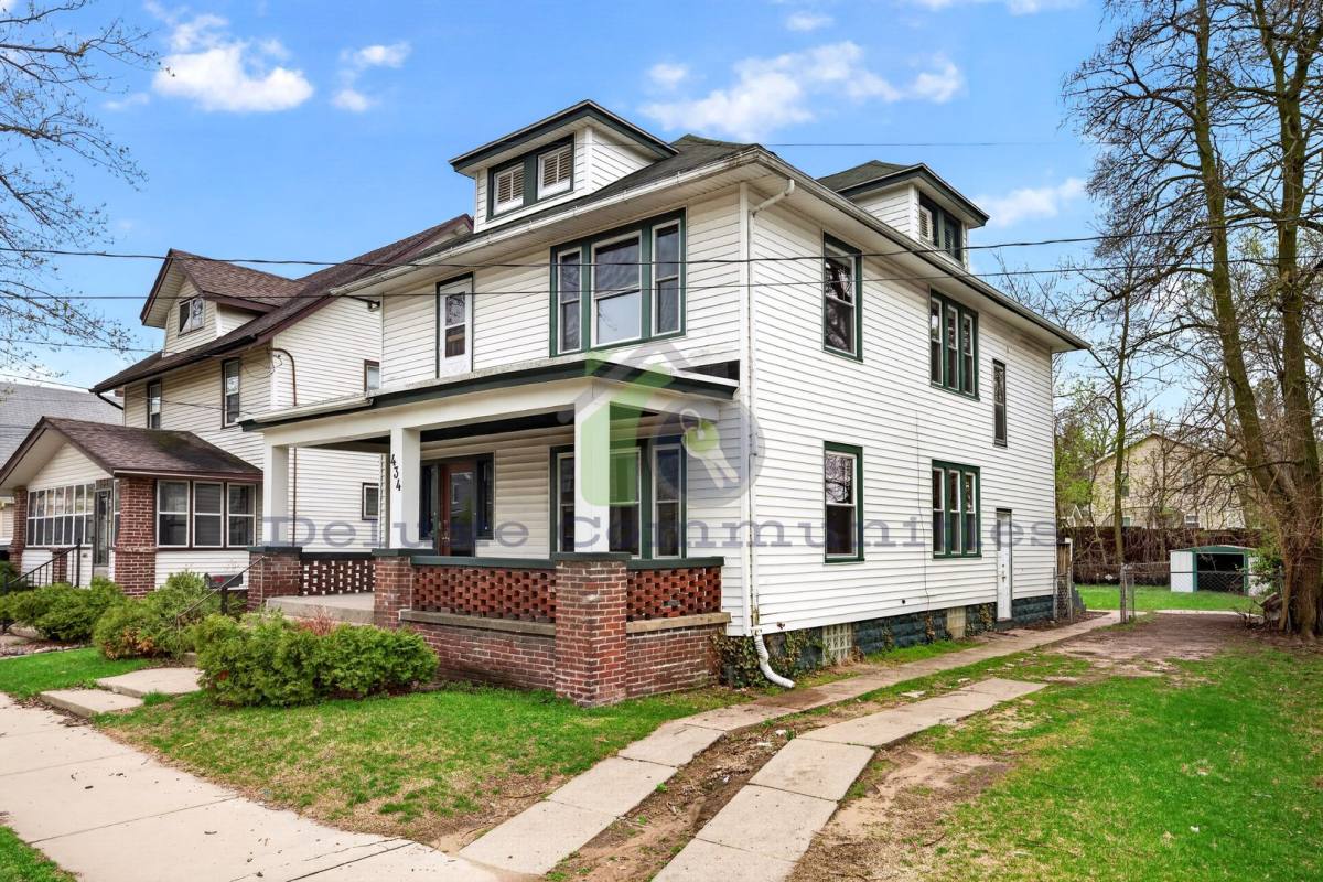 House for rent at 434 Worden Ave SE, Grand Rapids, MI 49507