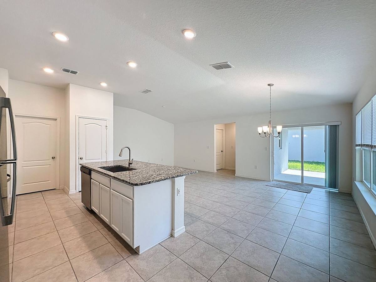 House for rent at 707 Scrub Oak Hammock Rd, Davenport, FL 33837