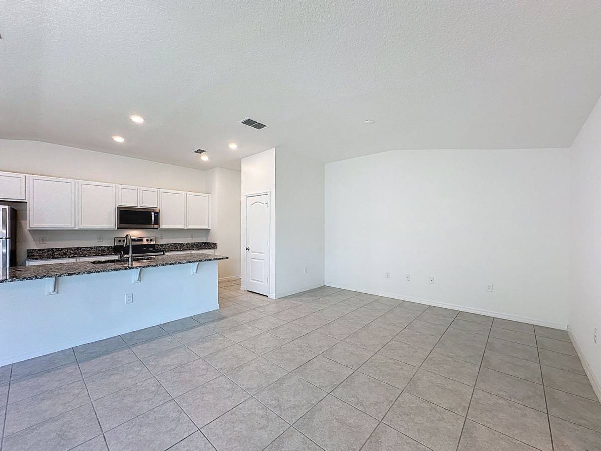 House for rent at 707 Scrub Oak Hammock Rd, Davenport, FL 33837