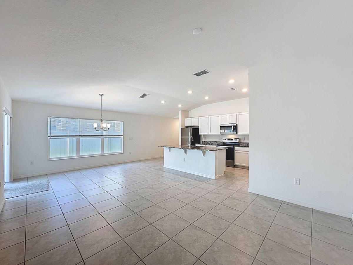 House for rent at 707 Scrub Oak Hammock Rd, Davenport, FL 33837