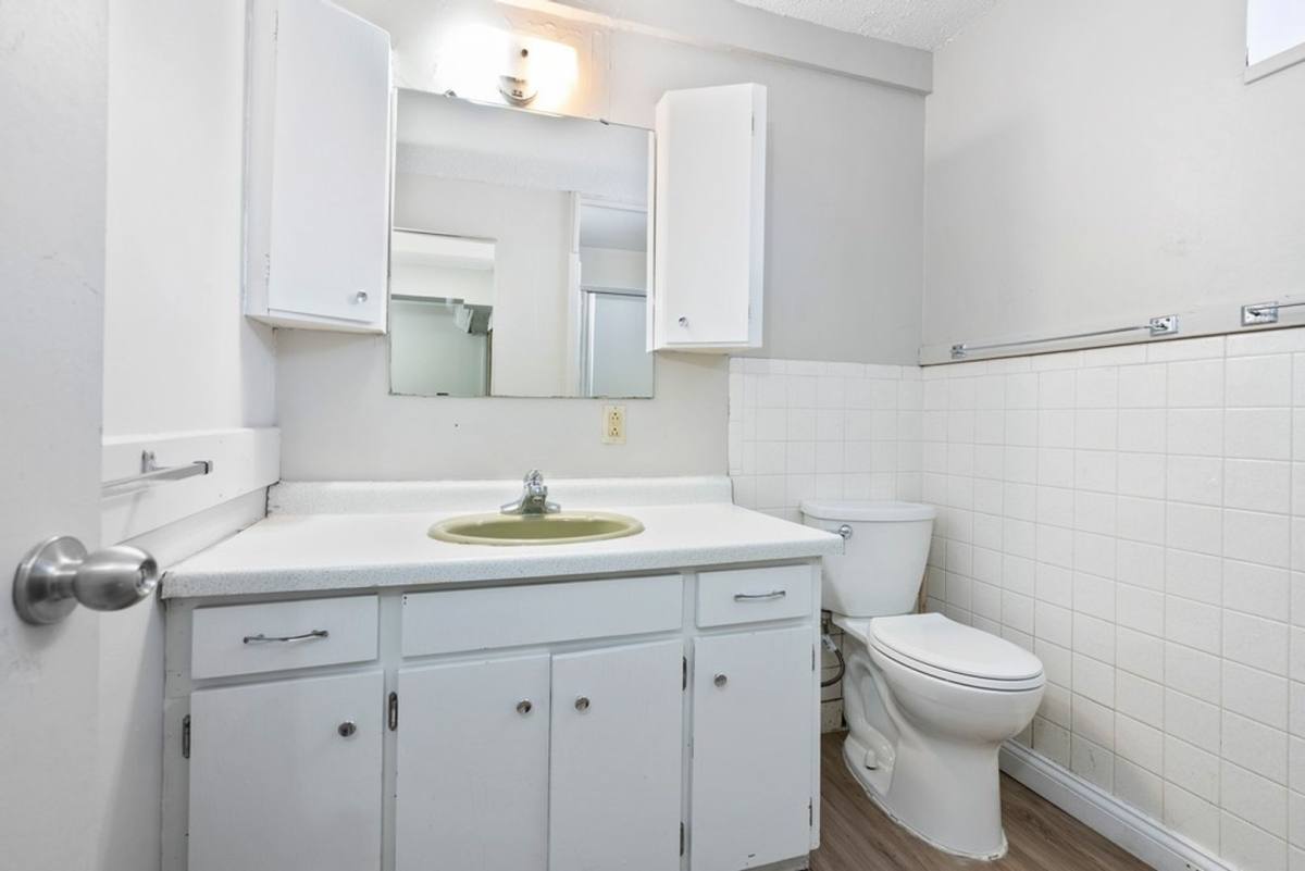 Apartment for rent at 2314 Walnut St, Cedar Falls, IA 50613