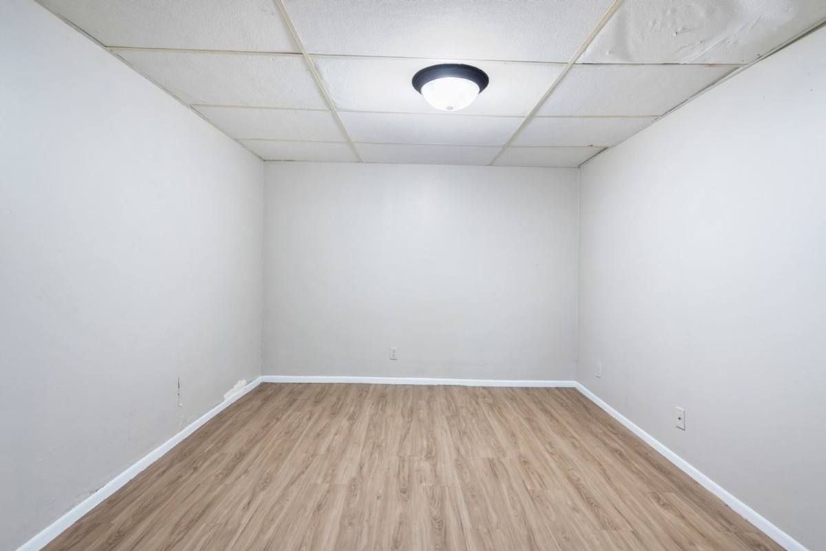 Apartment for rent at 2314 Walnut St, Cedar Falls, IA 50613