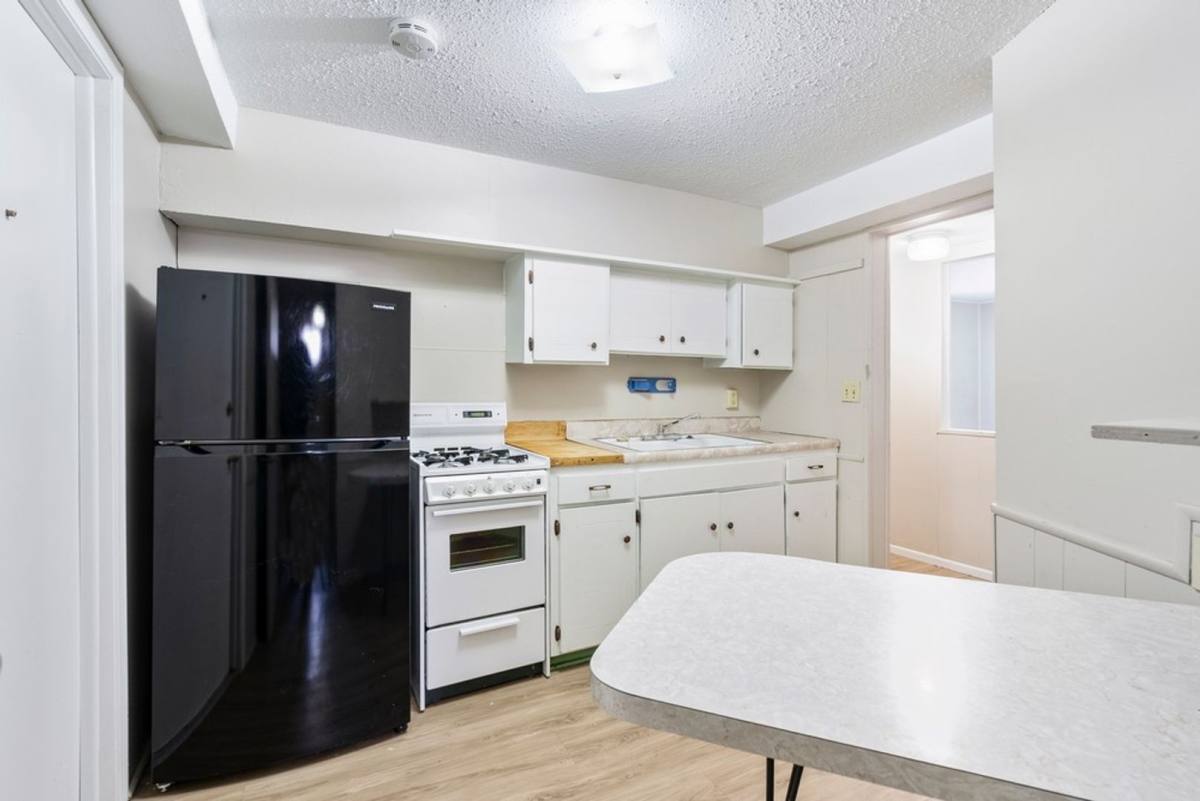 Apartment for rent at 2314 Walnut St, Cedar Falls, IA 50613