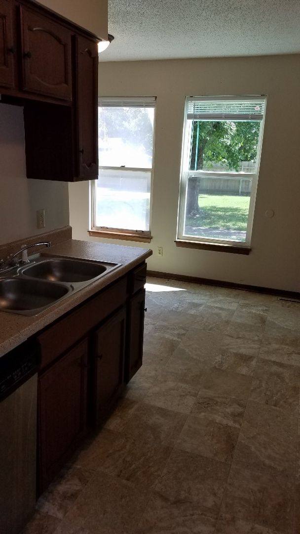 Apartment for rent at 8510 W Maple, Wichita, KS 67209