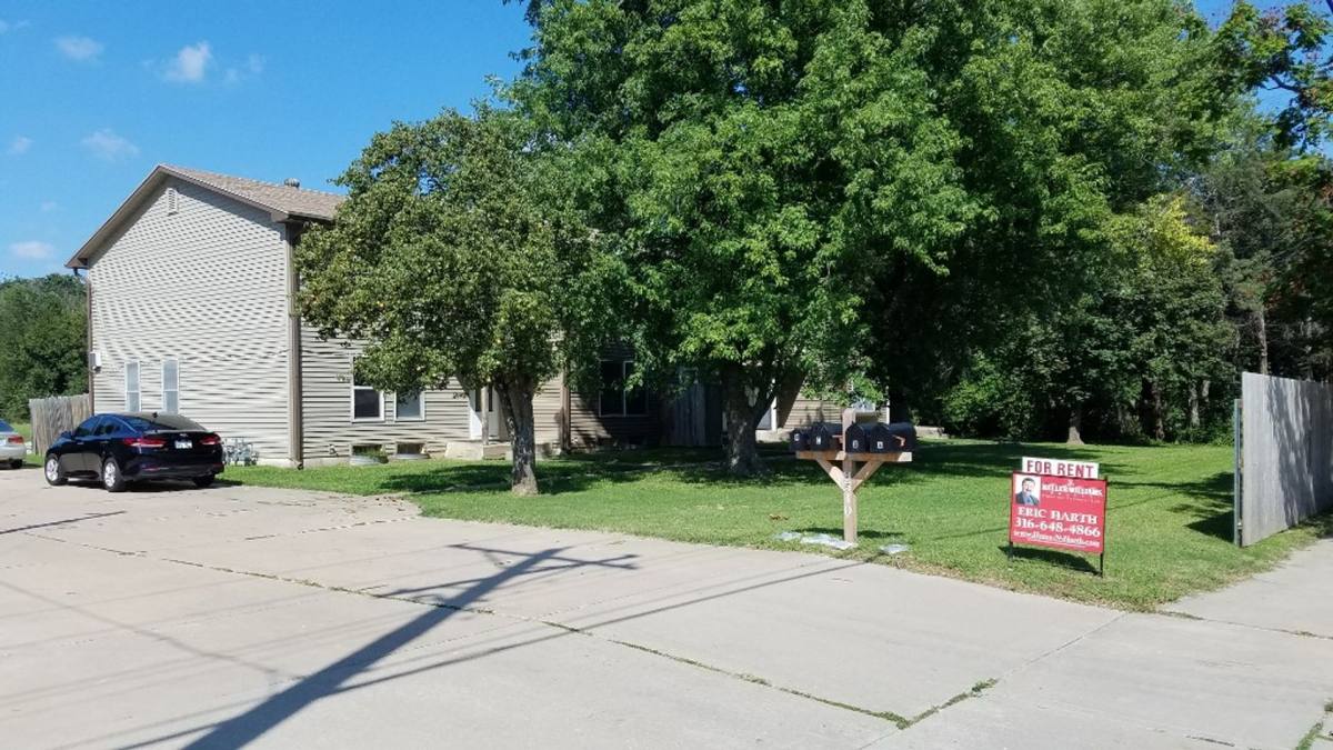 Apartment for rent at 8510 W Maple, Wichita, KS 67209