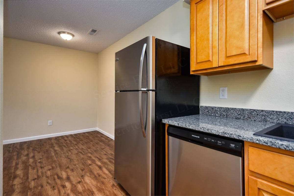 Apartment for rent at 407 Judy St, Branson, MO 65616