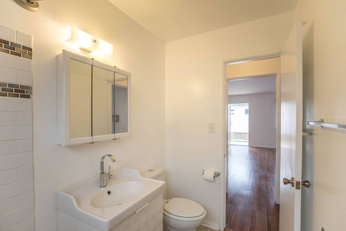 Apartment for rent at 5319 Inglewood Blvd #2, Culver City, CA 90230