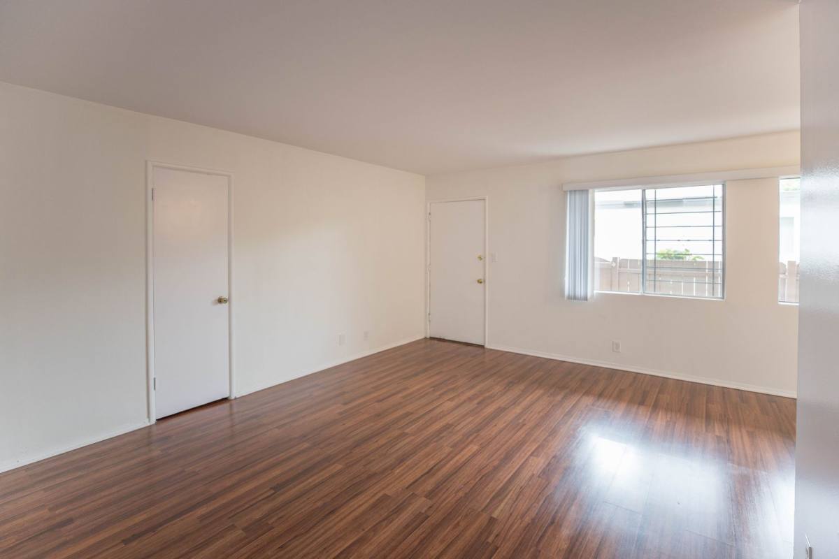 Apartment for rent at 5319 Inglewood Blvd #2, Culver City, CA 90230