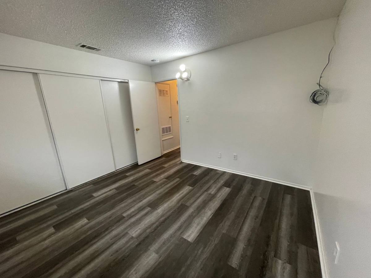 Apartment for rent at 13191 Kiowa Rd, Apple Valley, CA 92308