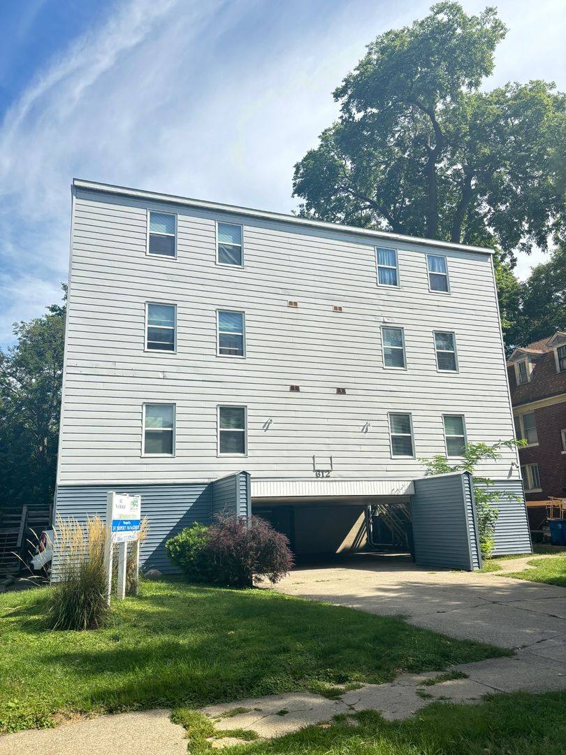 Apartment for rent at 612 W Church St, Champaign, IL 61820