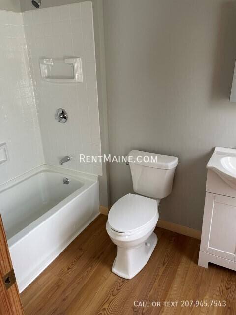 Apartment for rent at 118 Grove St #2, Bangor, ME 04401