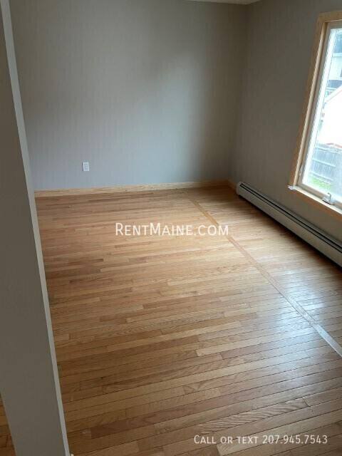 Apartment for rent at 118 Grove St #2, Bangor, ME 04401