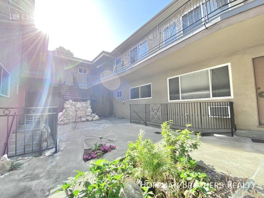 Apartment for rent at 1543 N Formosa Ave #19, Los Angeles, CA 90046
