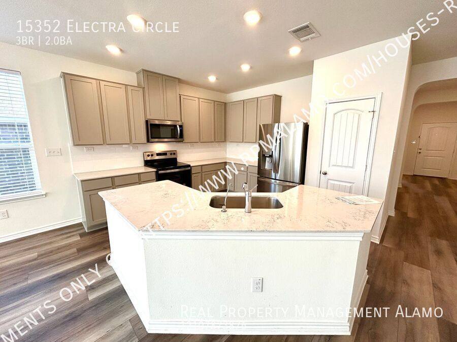 House for rent at 15352 Electra Circle, San Antonio, TX 78245