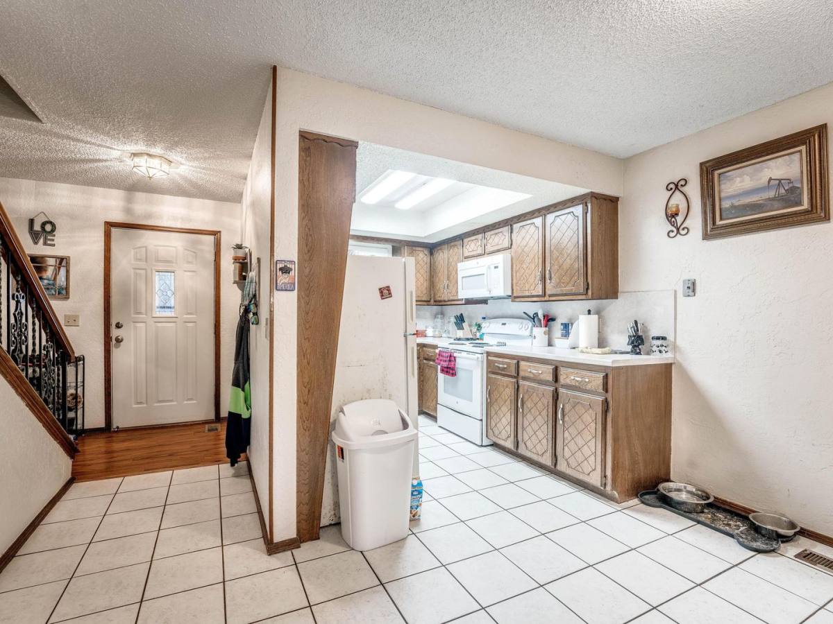 House for rent at 9907 Mashburn Blvd, Oklahoma City, OK 73162