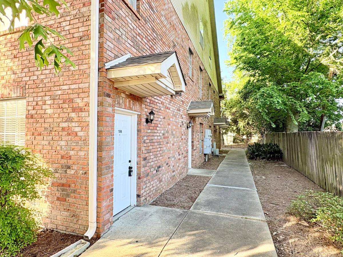 Townhouse for rent at 4441 Burbank Dr #108, Baton Rouge, LA 70820
