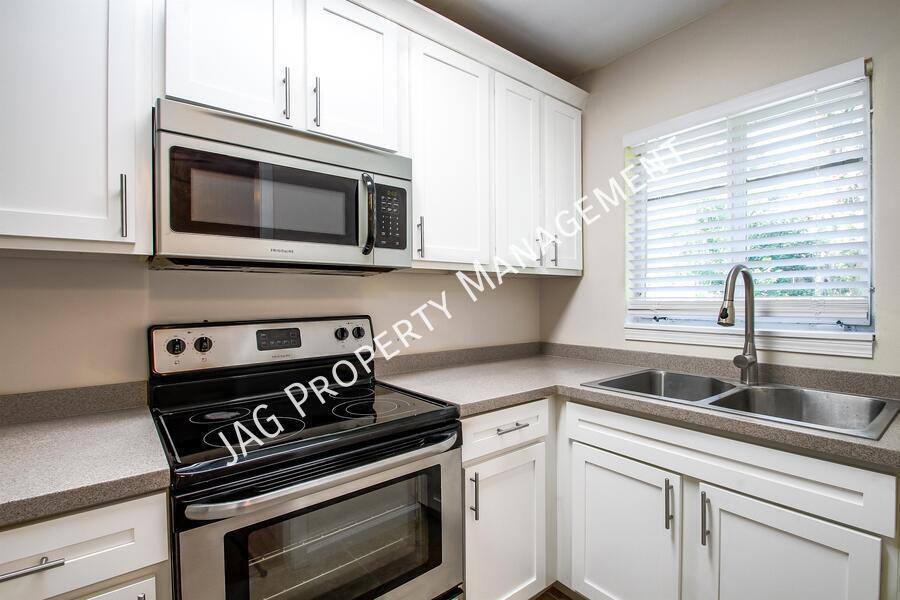 Apartment for rent at 2761 Saint Johns Ave #7, Jacksonville, FL 32205