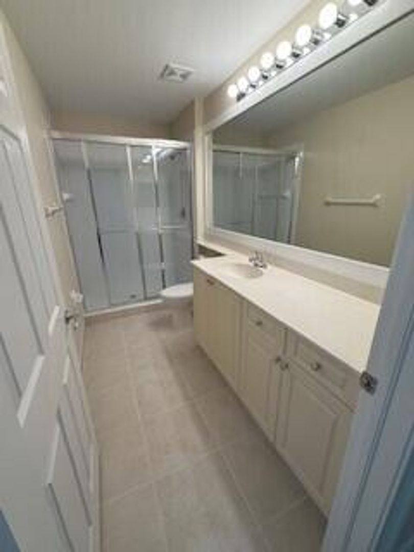 Apartment for rent at 4520 Pga Blvd, Palm Beach Gardens, FL 33418