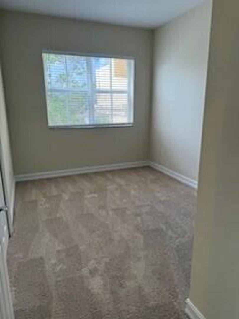 Apartment for rent at 4520 Pga Blvd, Palm Beach Gardens, FL 33418