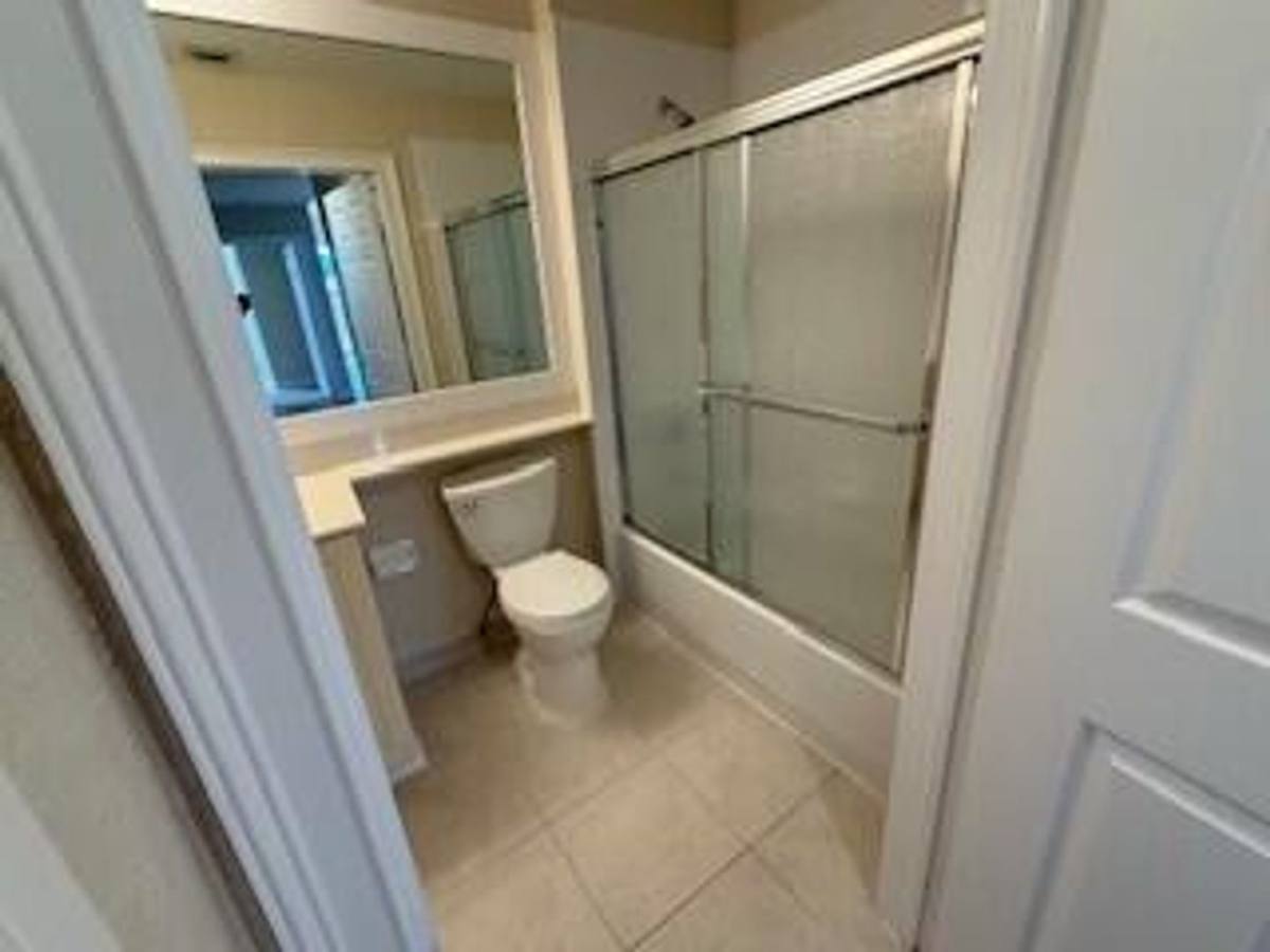 Apartment for rent at 4520 Pga Blvd, Palm Beach Gardens, FL 33418